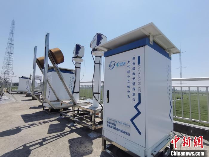 壽縣國家氣候觀象臺內(nèi)各種觀測設(shè)備。　吳然 攝