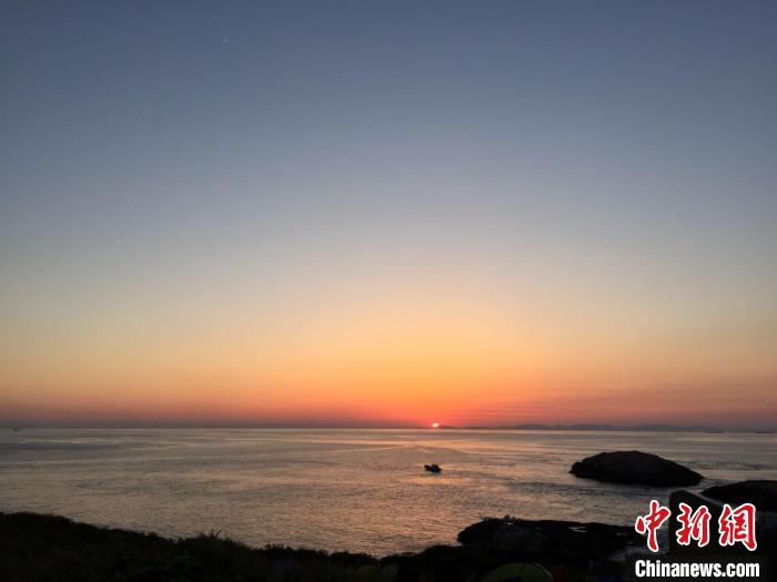 浙江海域一景?！×植?攝