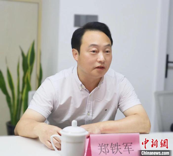 寧德市臺(tái)港澳辦主任鄭鐵軍講話。　吳允杰 攝