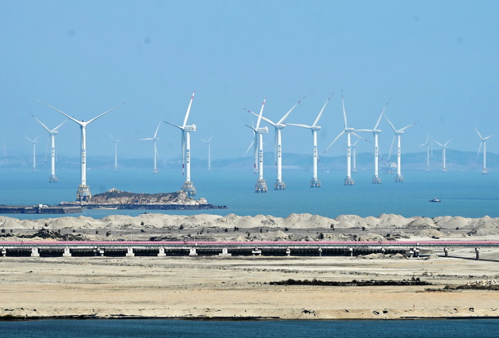 2021年3月9日，三峽福清興化灣海上風(fēng)電場。新華社記者 林善傳 攝