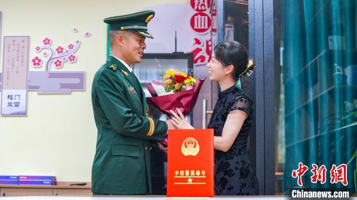 軍功章有你的一半。　張陳宇 攝