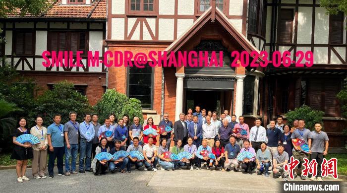 “微笑”衛(wèi)星(SMILE)任務(wù)中歐聯(lián)合轉(zhuǎn)正樣設(shè)計(jì)評(píng)審會(huì)合影?！≈锌圃簢铱臻g科學(xué)中心 供圖