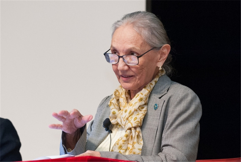 哈薩克斯坦?jié)h學家哈菲佐娃。資料圖