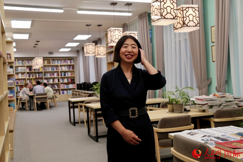 白俄羅斯國立大學(xué)共和國漢學(xué)孔子學(xué)院中方院長劉素玲。人民網(wǎng)記者 朱虹攝