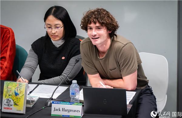 4、英國漢學家沈如風對中國文學譯作的未來充滿期待。郭錦標攝