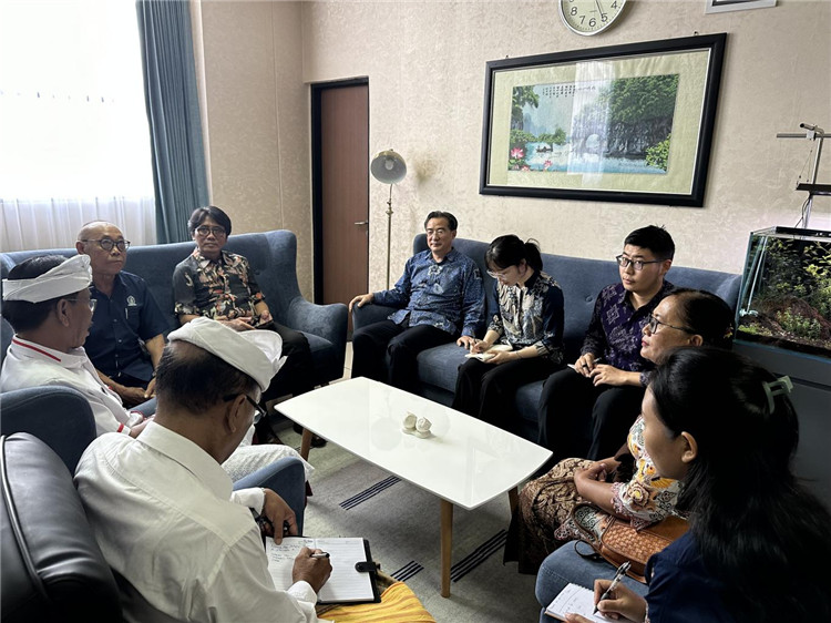 會(huì)談現(xiàn)場。巴陵康孔子學(xué)院供圖