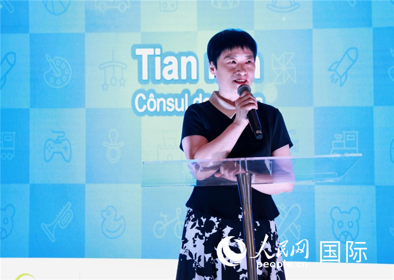 中國(guó)駐里約熱內(nèi)盧總領(lǐng)事田敏發(fā)表致辭。人民網(wǎng)記者宋亦然攝