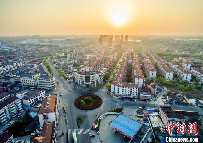 資料圖；位于上海南郊奉賢區(qū)最東部的四團鎮(zhèn)。 供圖