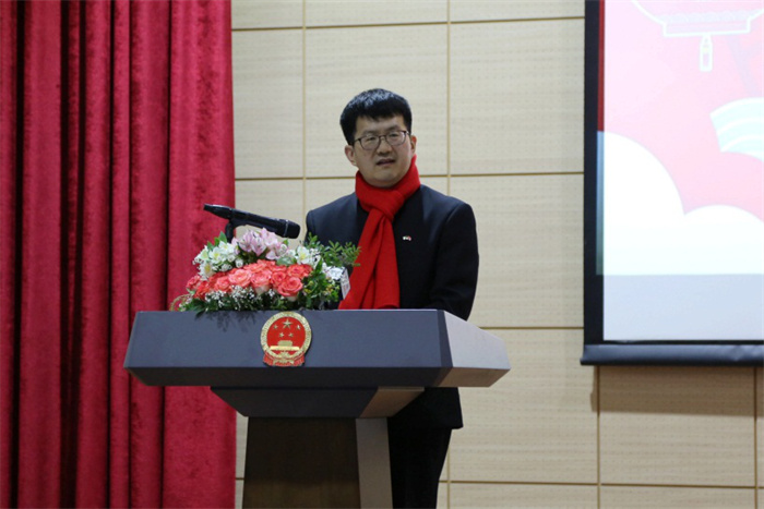 中國(guó)駐阿爾及利亞大使李健致辭。中國(guó)駐阿爾及利亞大使館供圖