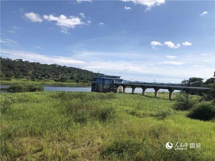 位于卡夫河渡口的供水項(xiàng)目。人民網(wǎng)記者 黃培昭攝