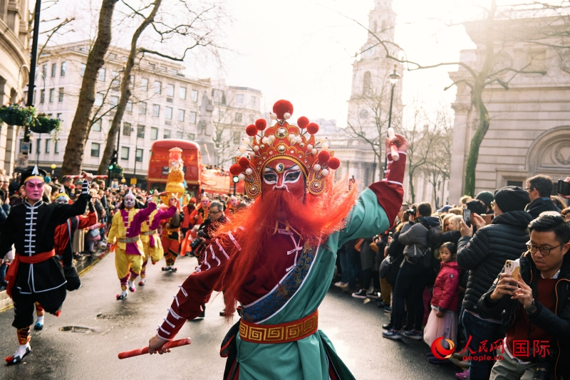 倫敦新春慶典現(xiàn)場。人民網(wǎng) 郭錦標、楊浩鵬攝