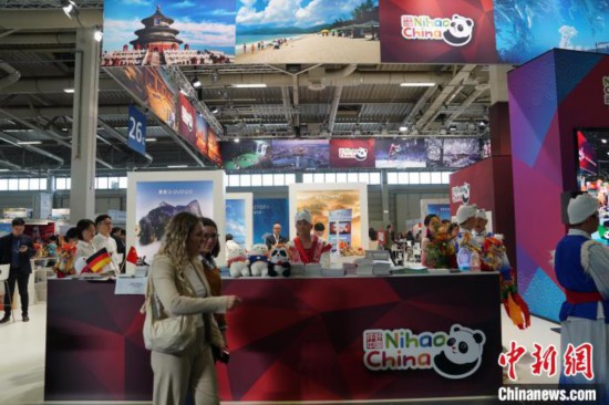  3月5日，2024年柏林國(guó)際旅游交易會(huì)(ITB)在柏林會(huì)展中心拉開(kāi)帷幕。以“你好！中國(guó)”為主題的中國(guó)展區(qū)當(dāng)日亮相展會(huì)。中新社記者 馬秀秀 攝