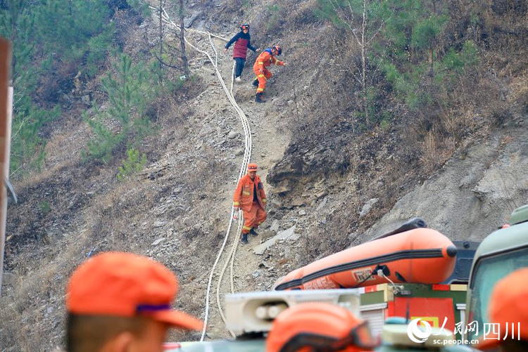 特稿| 山火戰(zhàn)役中的堅(jiān)持與守望