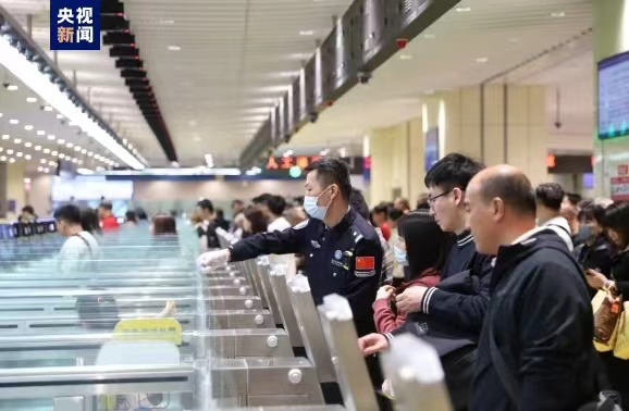 灣區(qū)速評(píng)丨多項(xiàng)數(shù)據(jù)破紀(jì)錄 人才何以在灣區(qū)成潮？