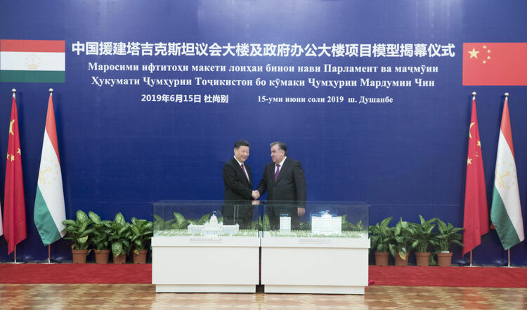 第1視點(diǎn)丨這兩座大樓，見(jiàn)證著中塔友誼