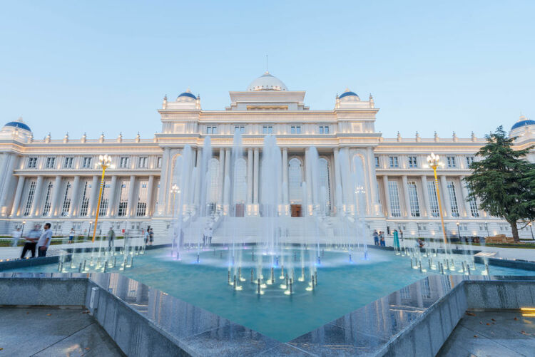 第1視點(diǎn)丨這兩座大樓，見(jiàn)證著中塔友誼