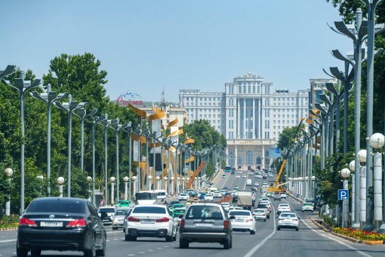 第1視點(diǎn)丨這兩座大樓，見(jiàn)證著中塔友誼