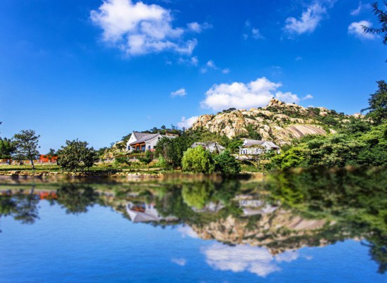 掩映于綠水青山間的朐山書院。丁躍進攝