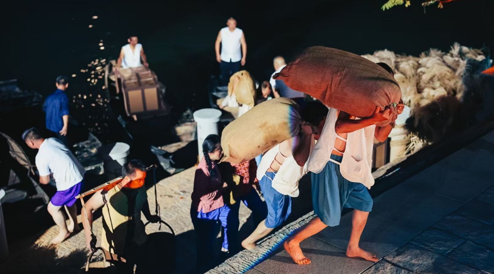 現(xiàn)場(chǎng)重現(xiàn)老碼頭商貿(mào)繁榮盛況。主辦方供圖