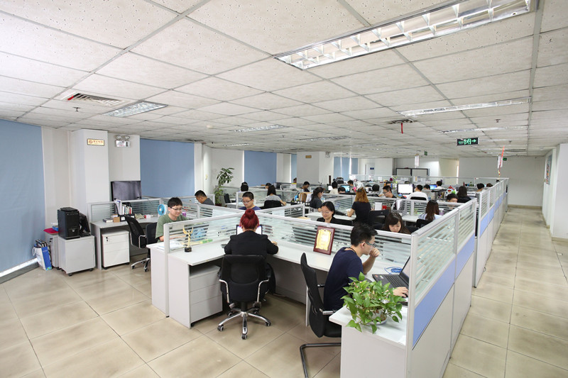 天津國(guó)舜信息技術(shù)有限公司研發(fā)團(tuán)隊(duì)由年輕人組成，為企事業(yè)單位和重大活動(dòng)提供網(wǎng)絡(luò)安全技術(shù)保障服務(wù)。河?xùn)|區(qū)供圖