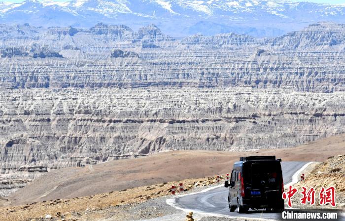 4月5日，西藏阿里札達(dá)土林。　李林 攝