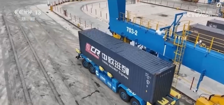 便企服務(wù)實(shí)打?qū)?為企業(yè)“出?！北ｑ{護(hù)航 經(jīng)濟(jì)發(fā)展“添”動(dòng)力