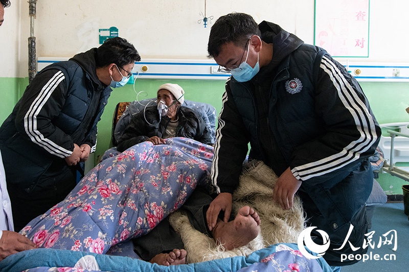 震中日記｜“謝謝，曼巴啦！”