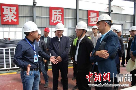 圖為生態(tài)環(huán)保專(zhuān)項(xiàng)督查現(xiàn)場(chǎng)。 孫舒亞攝