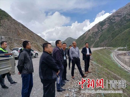 圖為生態(tài)環(huán)保專項(xiàng)督查現(xiàn)場(chǎng)。 孫舒亞攝