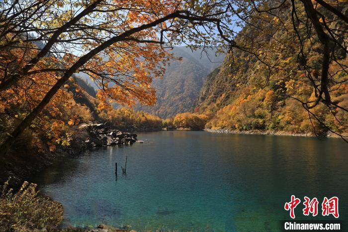 松坪溝風(fēng)光。　劉通 攝