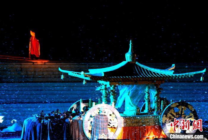 3月17日，西藏拉薩，《文成公主》大型史詩(shī)劇演出現(xiàn)場(chǎng)。　李林 攝