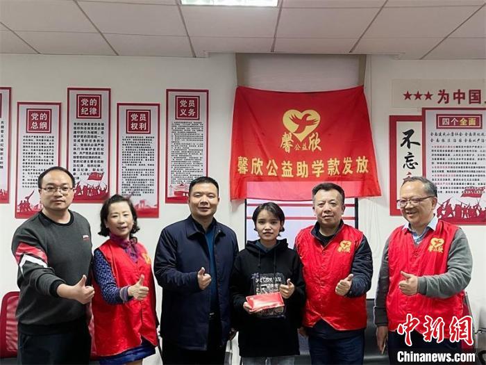 在湘求學(xué)的西藏女孩：“我淋過雨，也想努力為別人撐把傘”