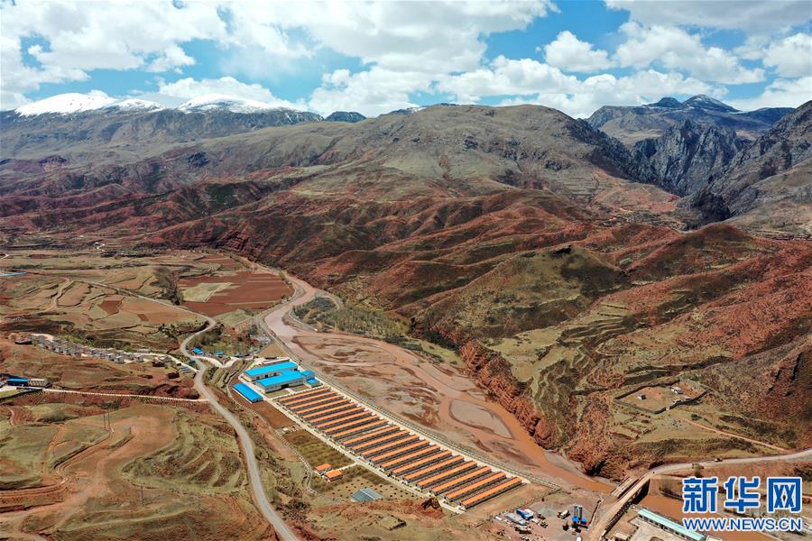 (決戰(zhàn)決勝脫貧攻堅(jiān)·圖文互動(dòng))(1)“阿旺綿羊”成就大產(chǎn)業(yè)——西藏貢覺(jué)縣做大做強(qiáng)扶貧產(chǎn)業(yè)見(jiàn)聞