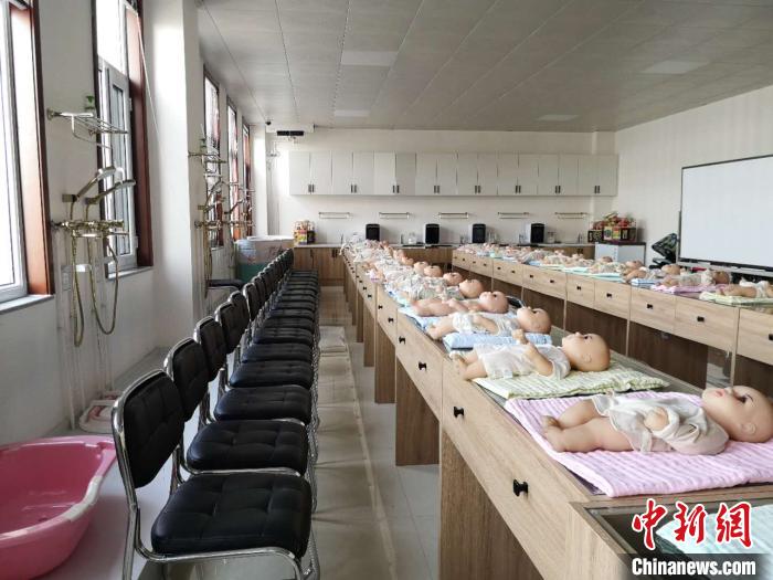 由人社部重點幫扶打造的“天鎮(zhèn)保姆”，已成為全國知名的勞務輸出品牌。　范麗芳 攝