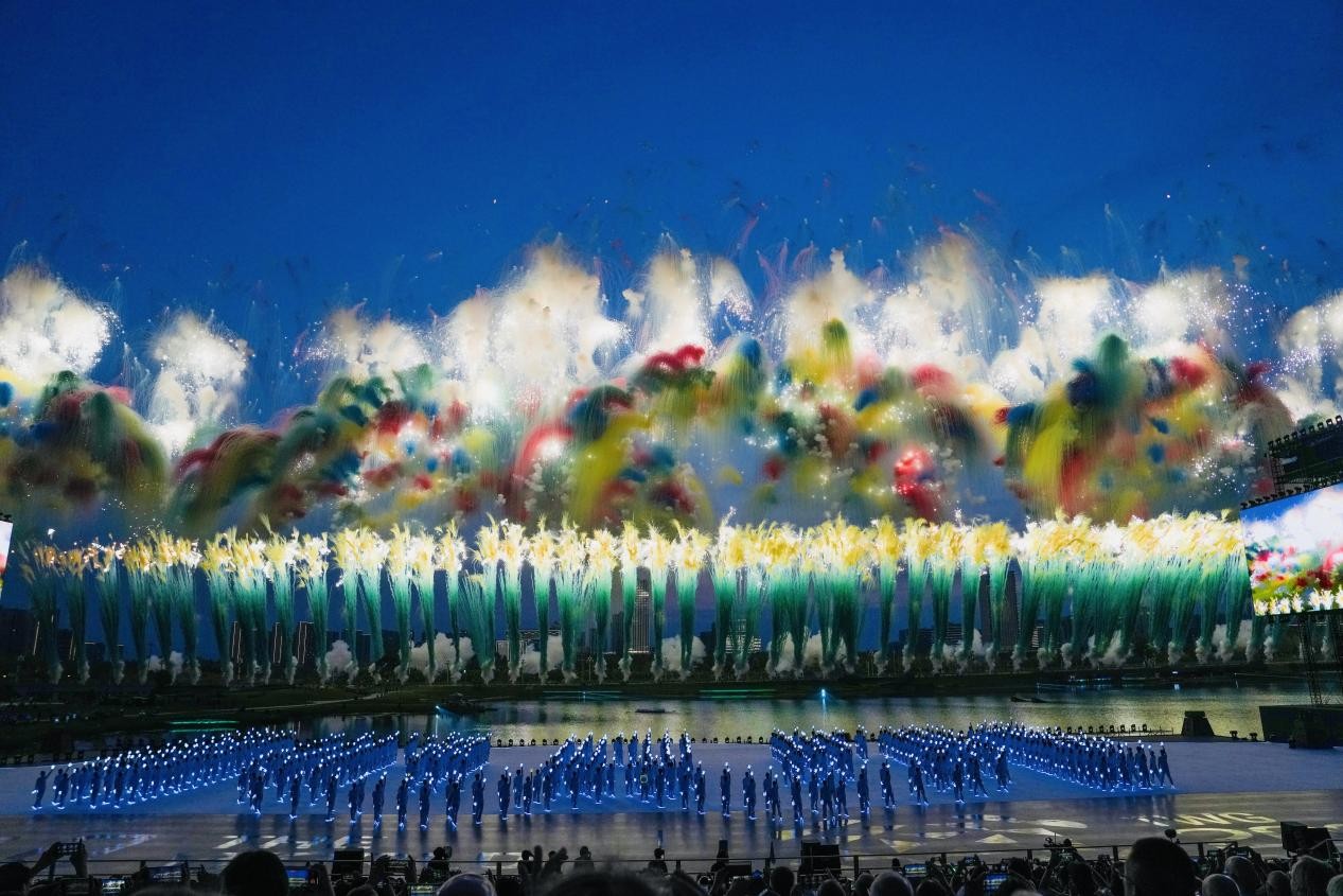 成都世運(yùn)會(huì)開(kāi)幕！展現(xiàn)出中國(guó)式現(xiàn)代化萬(wàn)千氣象