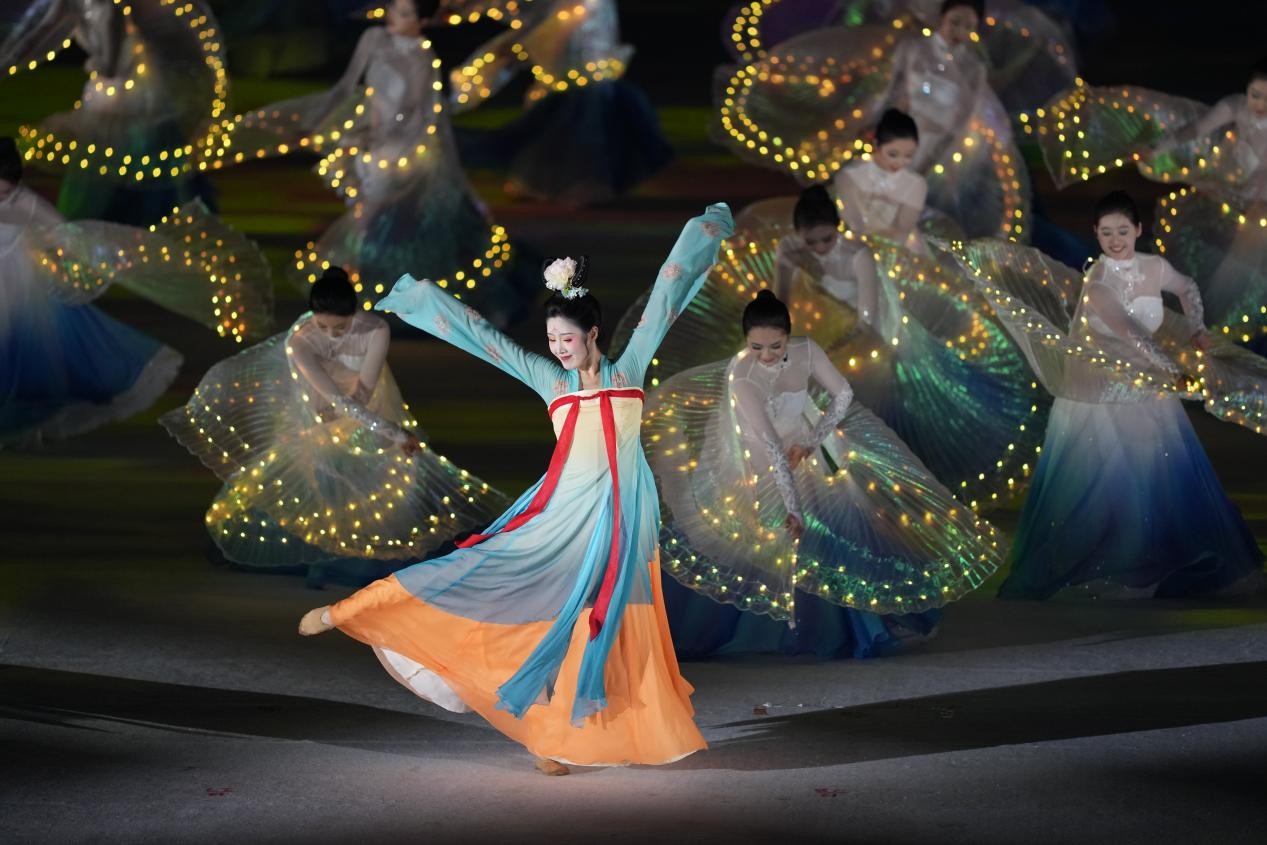 成都世運(yùn)會(huì)開(kāi)幕！展現(xiàn)出中國(guó)式現(xiàn)代化萬(wàn)千氣象