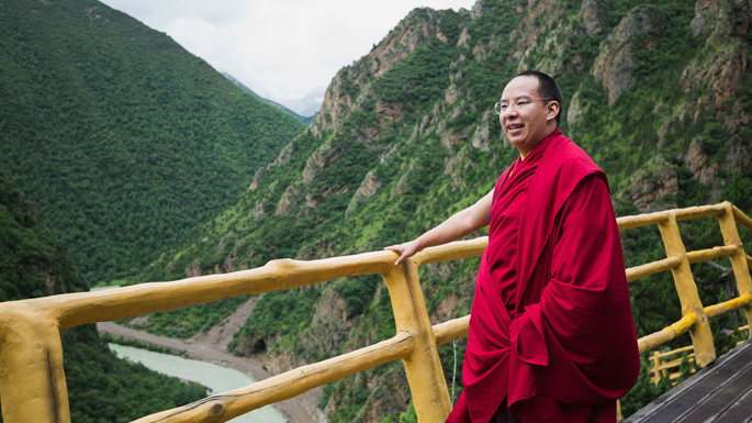 盼產(chǎn)業(yè)興旺，閱秀美風(fēng)光，十一世班禪心系家鄉(xiāng)父老