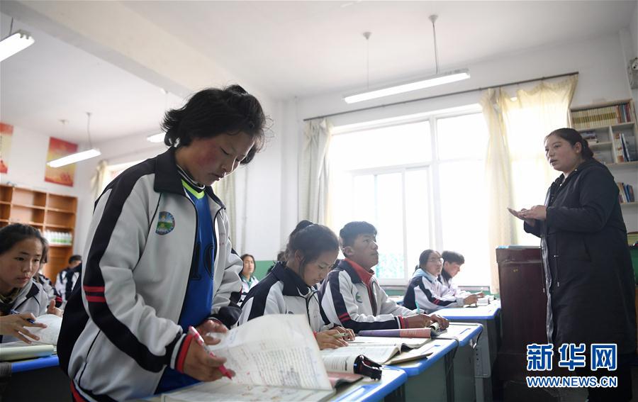 （體育·專題）（22）足球——踢球吧！草原女孩