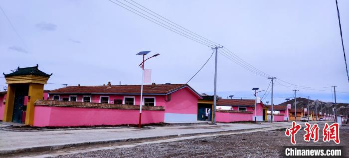 青?，敹嗳嫱瓿傻卣鹗転?zāi)群眾農(nóng)房維修加固工作