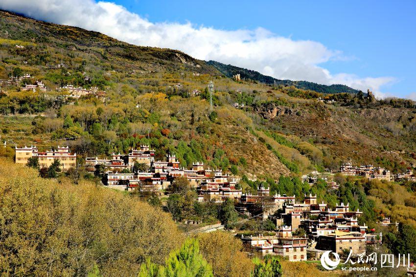 丹巴美景。李永安攝