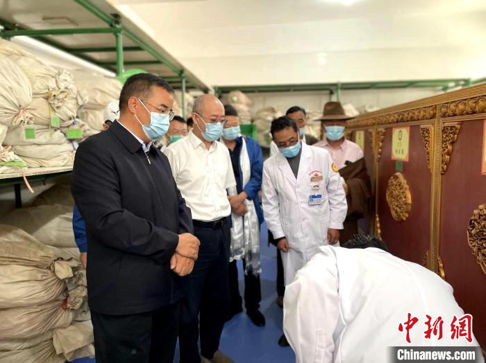 青海：“花式”取經(jīng)，傳承應(yīng)用多項中藏醫(yī)適宜技術(shù)