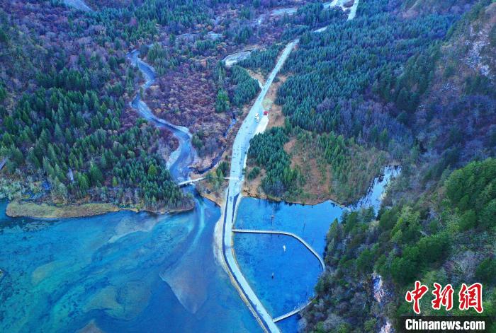 畢棚溝景區(qū)風光。　安源 攝