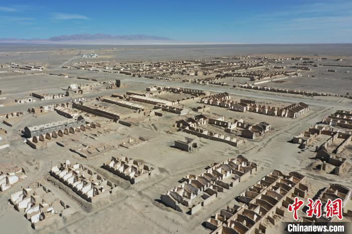 航拍青海省海西蒙古族藏族自治州茫崖市冷湖石油工業(yè)遺址保護(hù)區(qū)?！●R銘言 攝