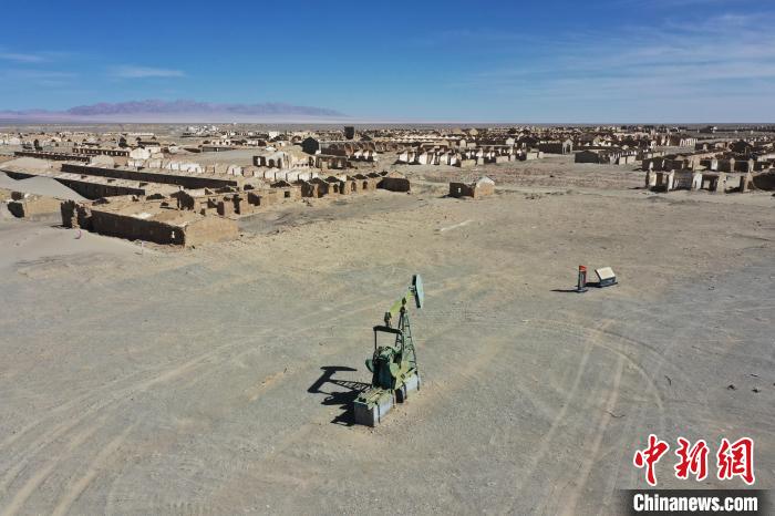 航拍青海省海西蒙古族藏族自治州茫崖市冷湖石油工業(yè)遺址保護(hù)區(qū)?！●R銘言 攝