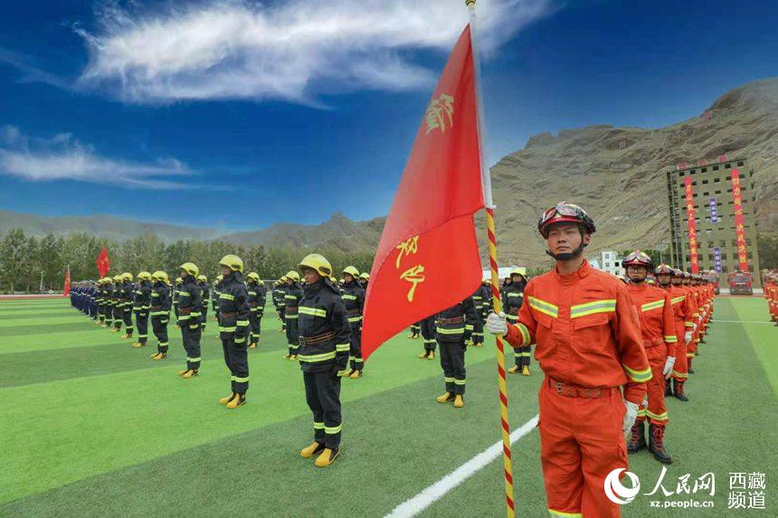 誓師大會(huì)現(xiàn)場(chǎng)。 人民網(wǎng) 李海霞 攝