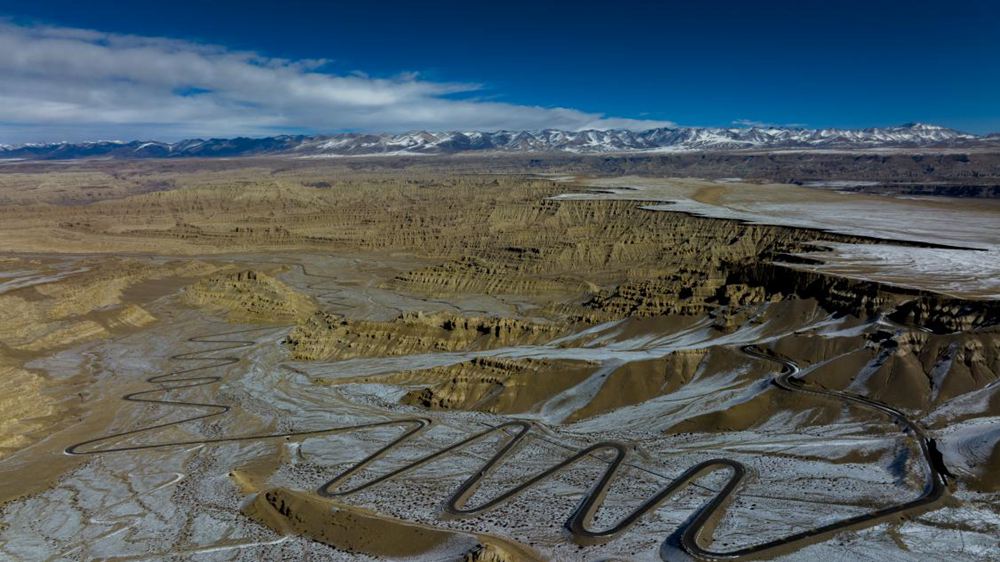 雪后扎達(dá)土林。金阿次仁攝