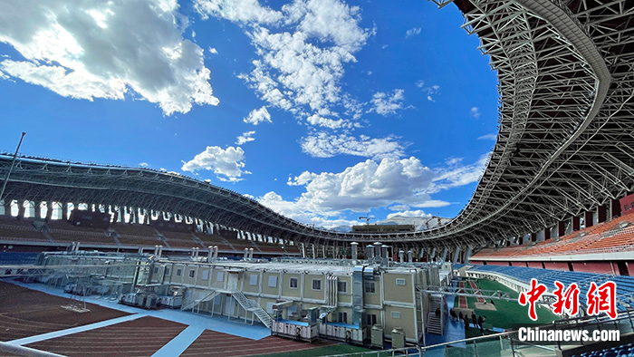 圖為8月15日，位于拉薩市柳梧新區(qū)拉薩市群眾文化體育中心內(nèi)的方艙醫(yī)院。 <a target='_blank' href='/'><p  align=