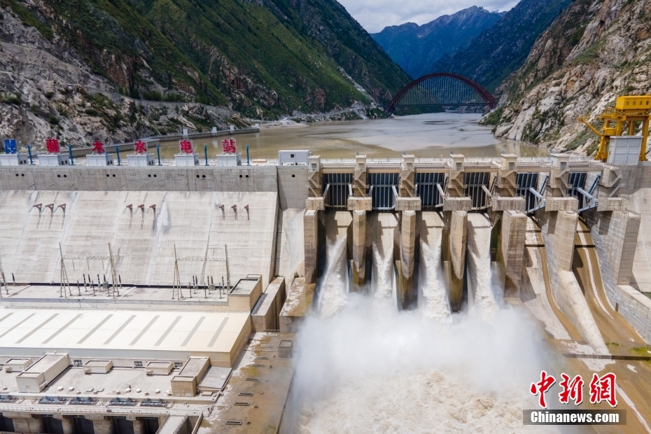 資料圖為2021年8月7日，西藏山南雅魯藏布江上的藏木水電站。（無人機畫面） <a target='_blank' href='/'><p  align=