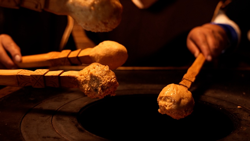  烤“結(jié)達”。