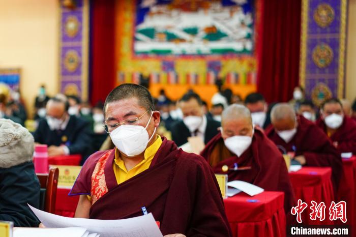 圖為宗教界委員參會建言資政?！〗w波 攝